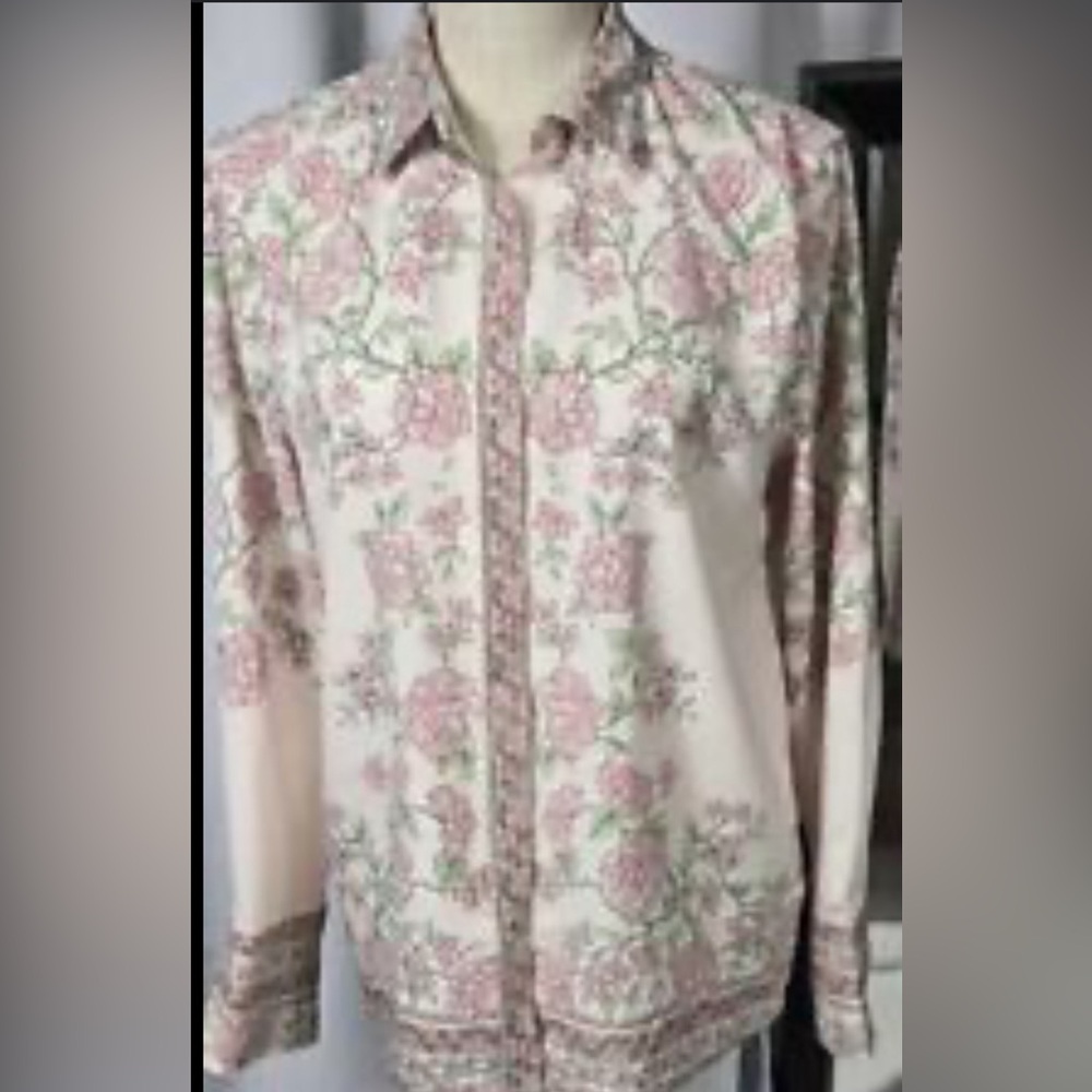 Cupcakes and cashmere button down floral blouse